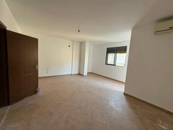 Durres, shitet apartament 2+1 Kati 3, 115.000 € 