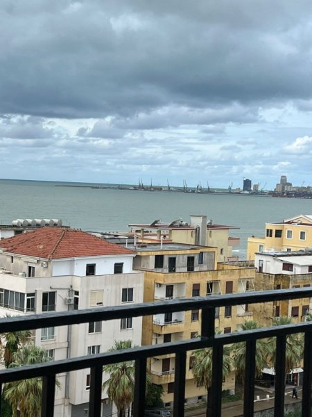 Durres, shitet apartament 1+1+Ballkon Kati 8, 68 m² 90.000 € (Durres)