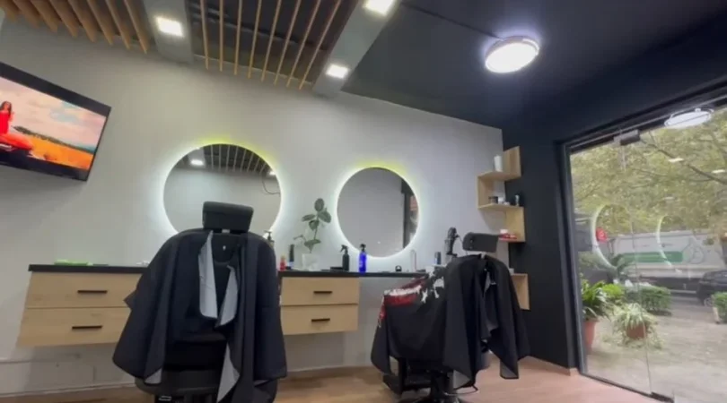 Tirane, jepet me qera ambjent biznesi Kati 0, 33 m² 250 € (Ali Demi)