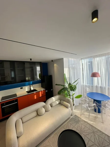 Tirane, shitet apartament 1+1 Kati 5, 48 m² 140.000 € (Kopshti Botanik)