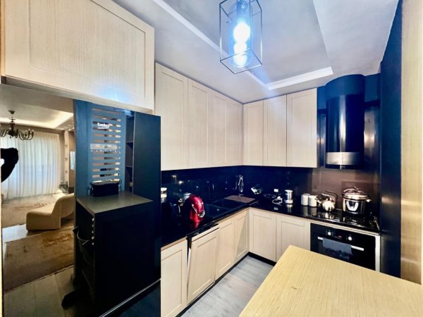 Tirane, shes apartament 2+1 Kati 7, 100 m² (Tek ATSH)