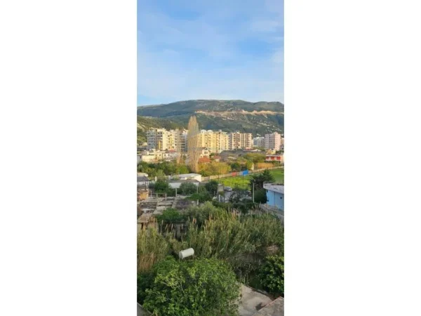 Vlore, shitet apartament 2+1 Kati 5, 100 m² 127.000 € (perballe me Stadiumin ,Vlore) RV44709