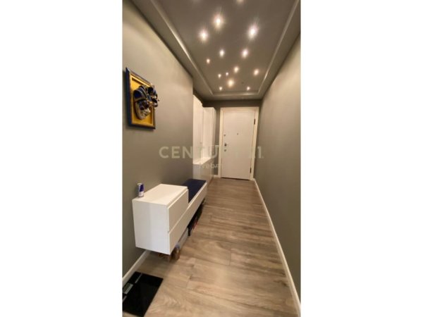 Tirane, shes apartament 2+1+ POST PARKIMI , 99 m² 220.000 € (Liqeni i Thatë)