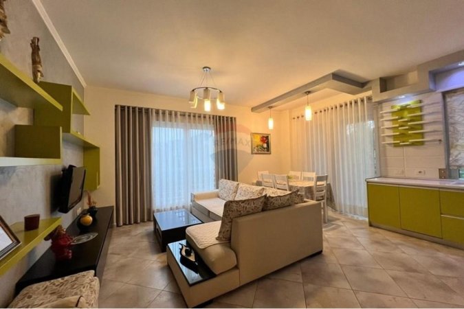 Tirane, jepet me qera apartament 2+1 Kati 2, 105 m² 800 € (Elbasanit)