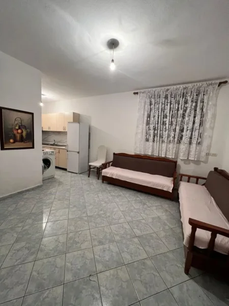 JEPET ME QERA  APARTAMENT 2+1 300 EURO SELITE