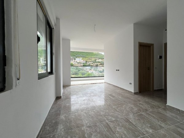 Vlore, shitet apartament 1+1 Kati 5, 60 m² 117.000 € (Uje i Ftohte) RV44717