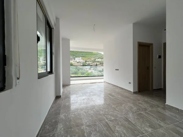 Vlore, shitet apartament 1+1 Kati 5, 60 m² 117.000 € (Uje i Ftohte) RV44717