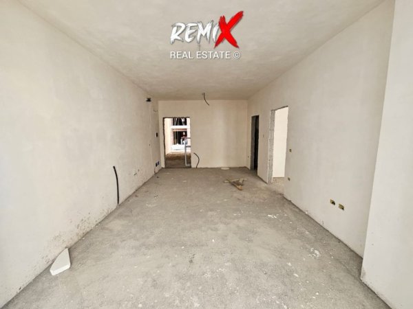 Mali Robit, shitet apartament 1+1+Aneks+Ballkon , 56 m² 70.000 € 