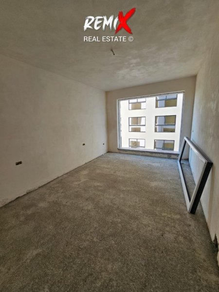 Mali Robit, shitet apartament 1+1+Aneks+Ballkon , 56 m² 70.000 € 