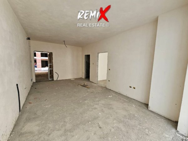 Mali Robit, shitet apartament 1+1+Aneks+Ballkon , 56 m² 70.000 € 