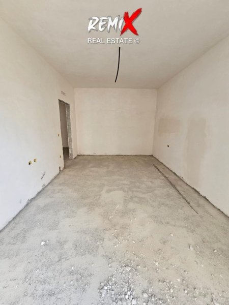 Mali Robit, shitet apartament 1+1+Aneks+Ballkon Kati 4, 56 m² 70.000 € 