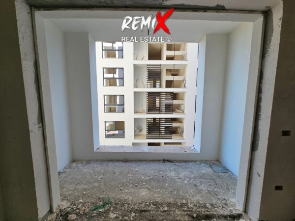 Mali Robit, shitet apartament 1+1+Aneks+Ballkon Kati 4, 56 m² 70.000 € 