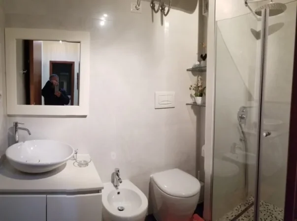 Tirane, jepet me qera apartament 2+1+Aneks+Ballkon Kati 7, 100 m² 750 € (PAZARI I RI)