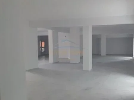 Tirane, jepet me qera ambjent biznesi Kati 0,  (Rezidenca Kaimi, Ali Demi, Tirane AREA44724)