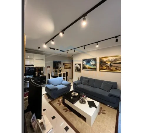 Tirane, shitet apartament 2+1 Kati 6, 93 m² 186.000 € (Rruga e Durresit)