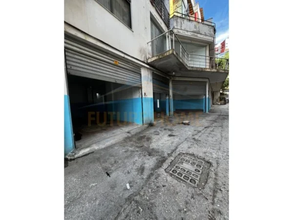 Tirane, jepet me qera Kati 0, 170 m² 500 € (Rruga e Teleferikut, Fresk)