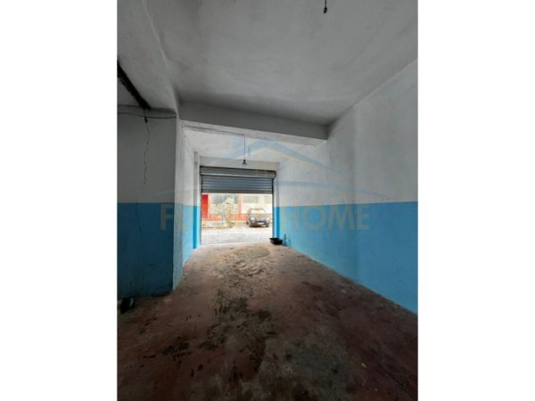 Tirane, jepet me qera Kati 0, 170 m² 500 € (Rruga e Teleferikut, Fresk)