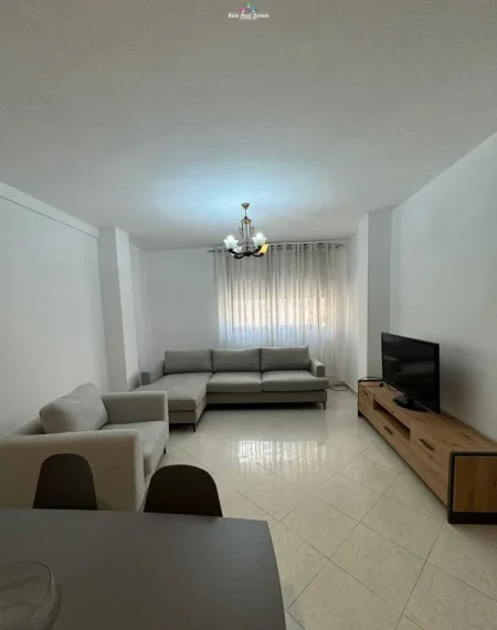 Tirane, jepet me qera apartament 1+1 Kati 5, 70 m²500 € (rruga e elbasanit)