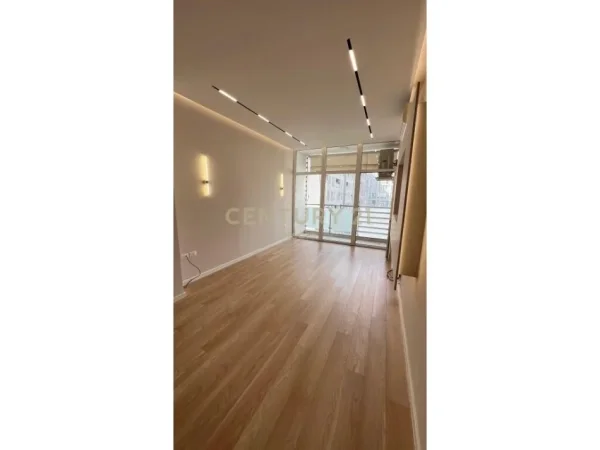 Tirane, shes apartament 2+1+Aneks+Ballkon Kati 4, 114 m² 340.000 € (KIKA 2)