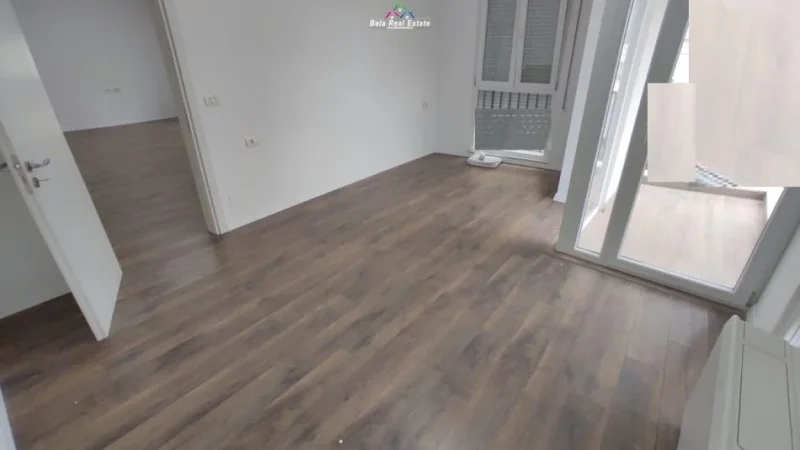 Tirane, jap me qera zyre Kati 2, 94 m² 800 € (komuna e parsit)