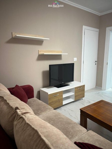 Tirane, jepet me qera Vile 1+1+Ballkon Kati 1, 60 m² 400 € (sauk)