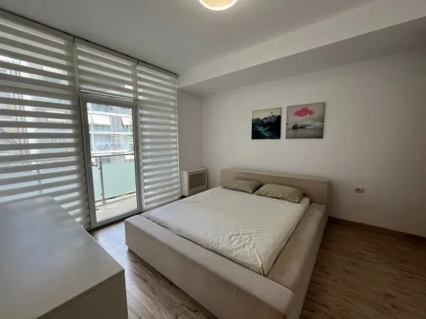 Tirane, shitet apartament 2+1 Kati 4, 112 m² 257.000 € (Komuna e Parisit)
