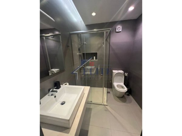 Tirane, jepet me qera apartament Kati 3, 54 m² 900 € (Rruga e barrikadave)