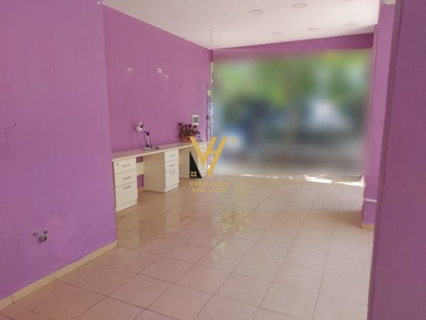 Tirane, jepet me qera dyqan 0, 60 m2, 400 Euro (YZBERISHT)