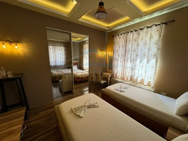 Korce, shes Shitet, Biznes (Hotel) 55.000 €