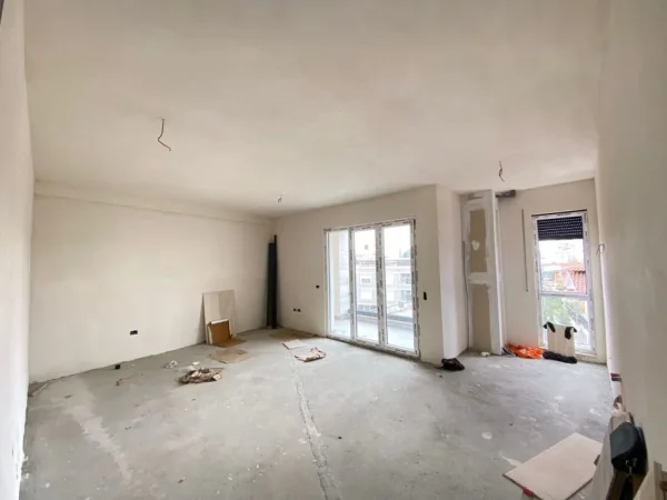 Tirane, shitet apartament 2+1+Aneks+Ballkon Kati 2, 109 m² 180.000 € (RRUGA JORDAN MISJA)