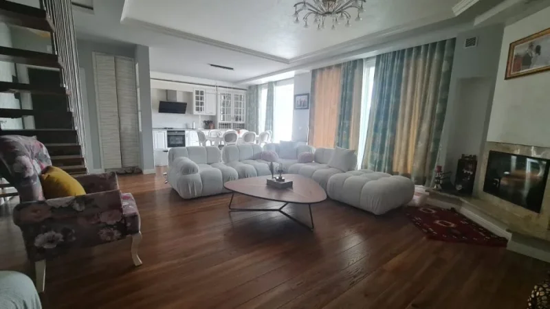 Tirane, shitet apartament duplex 2+1 Kati 6, 159 m² (Hamdi Sina Liqeni Thate)