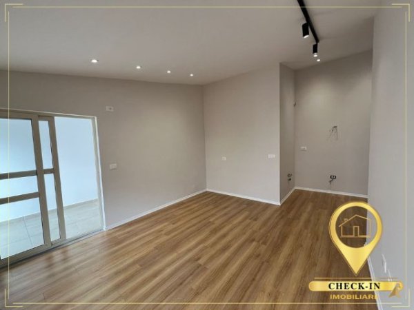 Durres Plazh, shitet apartament ne plazh 1+1+Aneks+Ballkon Kati 8, 68 m² 90.000 € (Rruga Pavaresia)