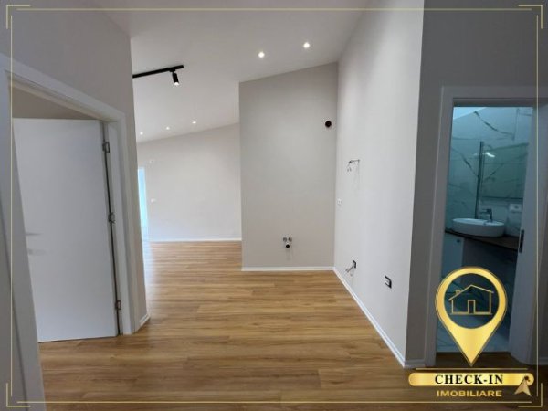 Durres Plazh, shitet apartament ne plazh 1+1+Aneks+Ballkon Kati 8, 68 m² 90.000 € (Rruga Pavaresia)