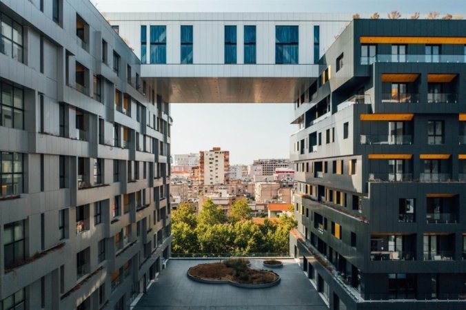 Tirane, shitet garsonier 1+1 Kati 10, 40 m² 105.000 € (Rruga Kavajes)