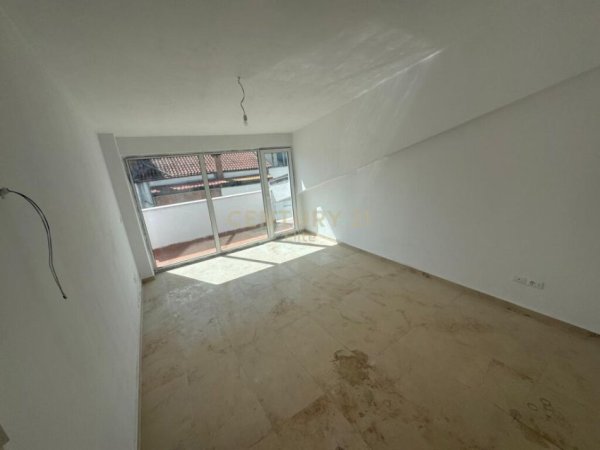 Tirane, shes apartament 4+1+3 + VERANDE , 386 m² 570.000 € (Kodra e Diellit)