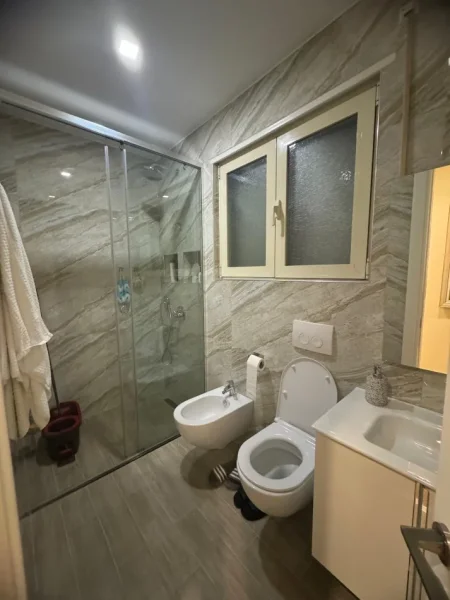 Tirane, shitet apartament 2+1+Ballkon Kati 2, 102 m² 140.000 € (Rruga Dalip Topi , Fresk)