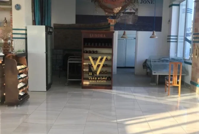 Tirane, jepet me qera bar-resorant Kati 0, 1.200 m² 8.000 € (TEGU)