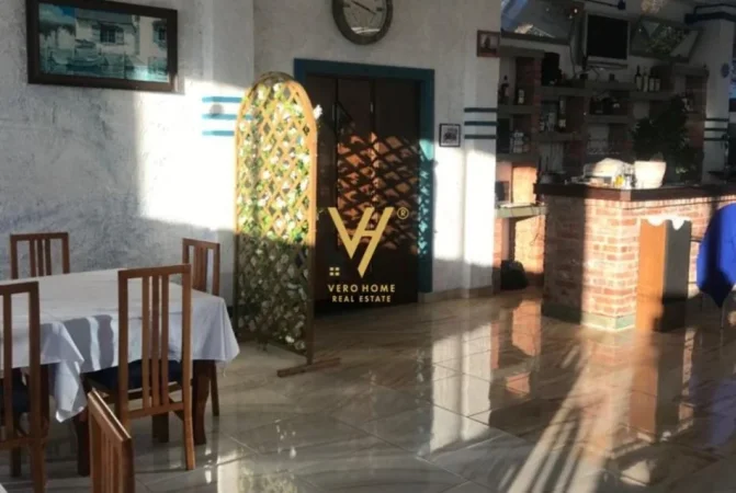 Tirane, jepet me qera bar-resorant Kati 0, 1.200 m² 8.000 € (TEGU)