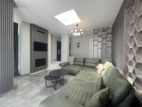 Tirane, jap me qera apartament 3+1+4 , 300 m² 2.000 € (Kodra e Diellit)
