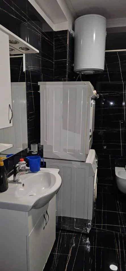 Durres, shitet apartament 3+1+Aneks+Ballkon Kati 3, 140 m² 