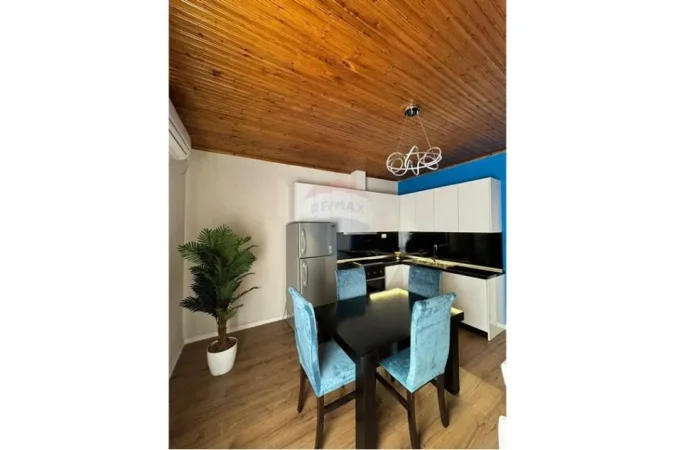 Tirane, jepet me qera apartament 1+1 Kati 6, 76 m² 650 € (Myslym Shyri)