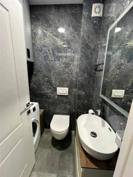 Tirane, jepet me qera apartament 3+1+Aneks+Ballkon Kati 7, 175 m² 950 € (KTHESA E KAMZES)