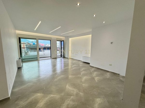 Tirane, jepet me qera apartament 3+1+Aneks+Ballkon Kati 7, 143 m² 1.600 € (RRUGA E KOSOVARVE)