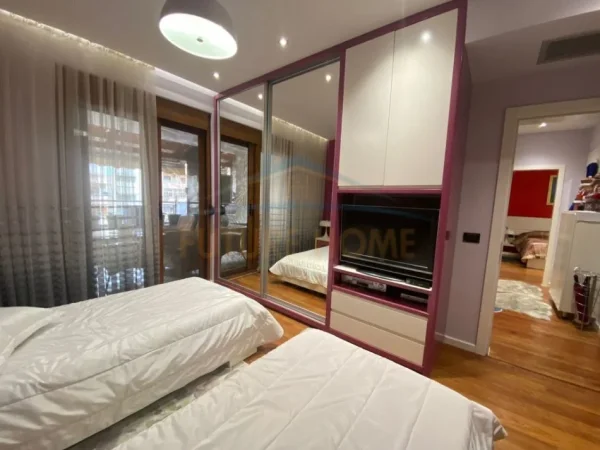 Tirane, shitet 2+1 Kati 4, 115 m² 190.000 € (Rruga Bilal Golemi)