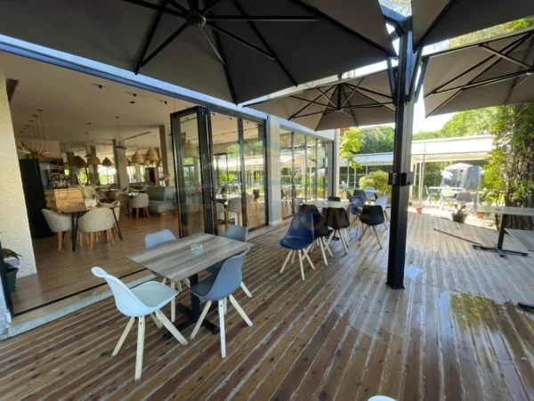 Durres, shitet bar-resorant Kati 0, 1.300 m² 120.000 € (Gjiri I Lalzit)