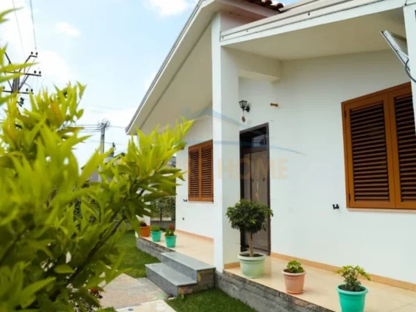 Durres, shitet apartament 2+1 Kati 0, 266 m² 120.000 € (Sukth)