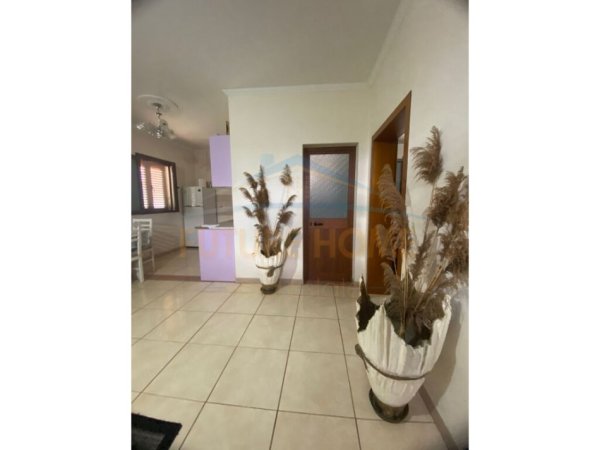 Durres, shitet apartament 2+1 Kati 0, 266 m² 120.000 € (Sukth)