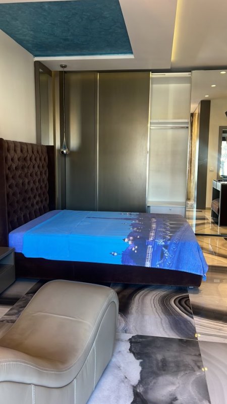 Tirane, jepet me qera apartament 1+1+Ballkon Kati 3, 120 m² 1.100 € (Zogu i zi)