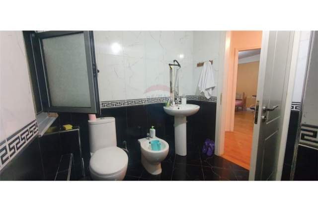 Tirane, shes apartament 2+1+A+BLK Kati 6, 82 m² 63.000 Euro (Xhenfize Keko)