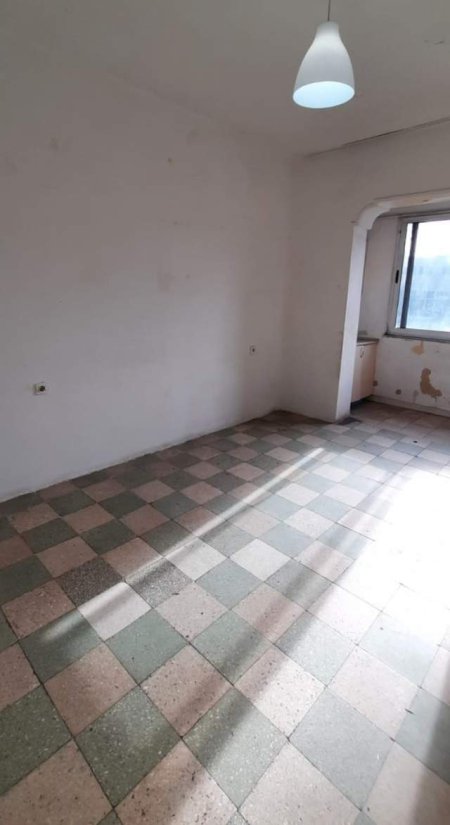 Tirane, shitet apartament 2+1+BLK Kati 2, 68 m² 73.000 Euro (perball shkolles se bashkuar)